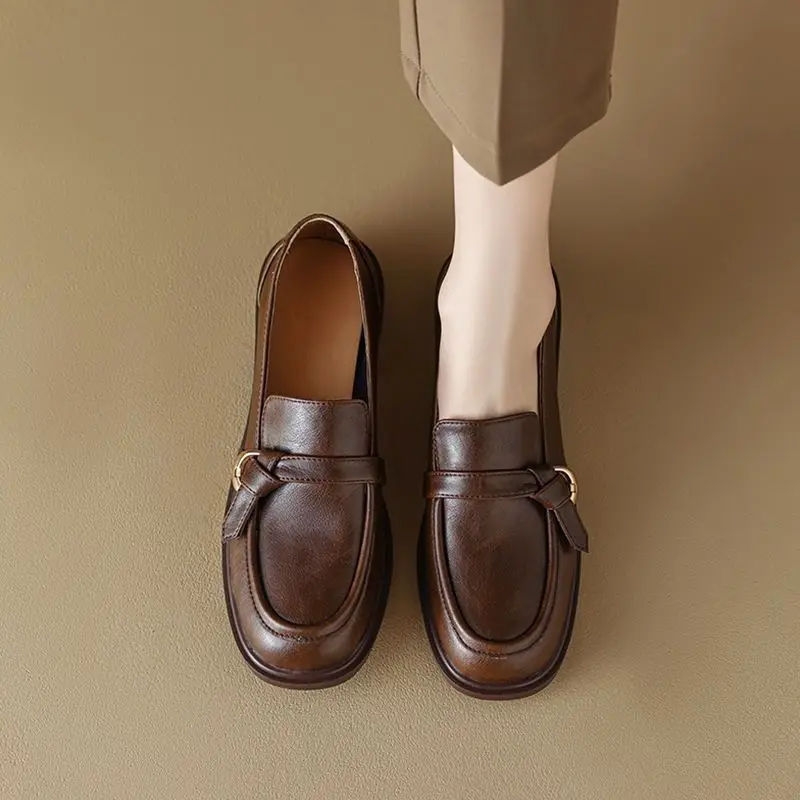 Women'S Fashion Quick Delivery - Orta topuklu kadın pompaları ile kadınlar