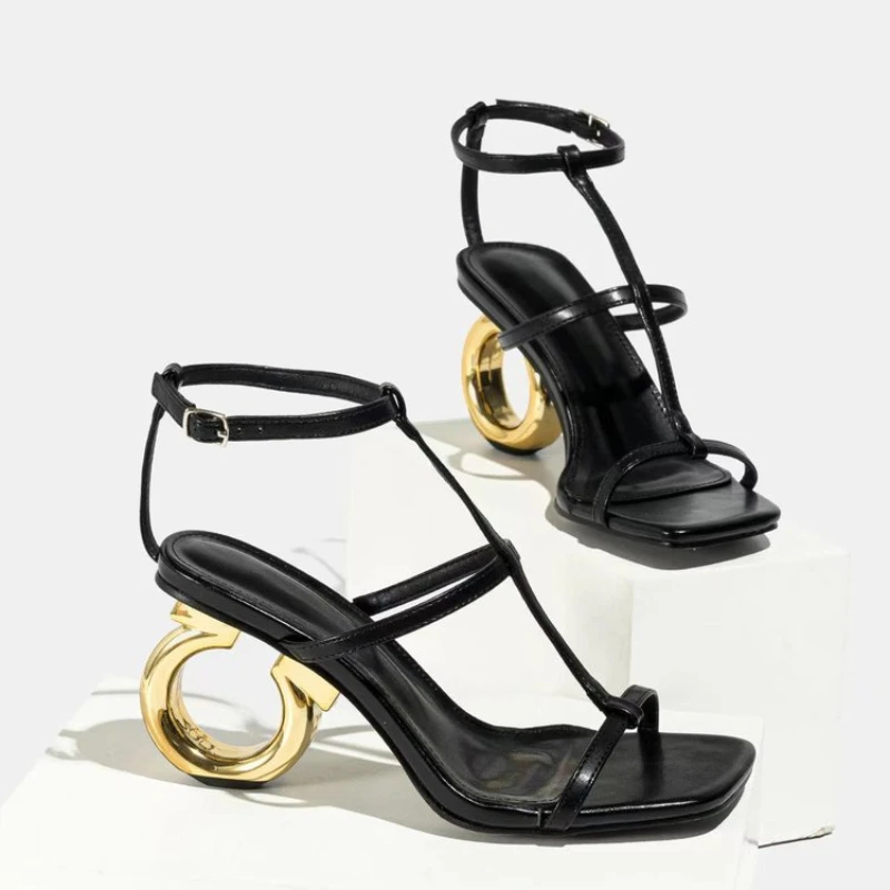 Women'S Fashion For Summer 2025 - Kadınlar İçin Yüksek Topuklu Sandaletler 2025