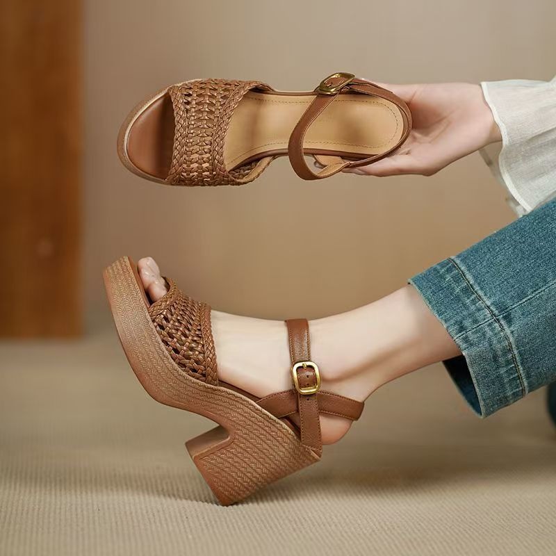 Women'S Fashion For Summer 2025 - Zarif kadın Örgülü Yüksek Topuklu Sandalet