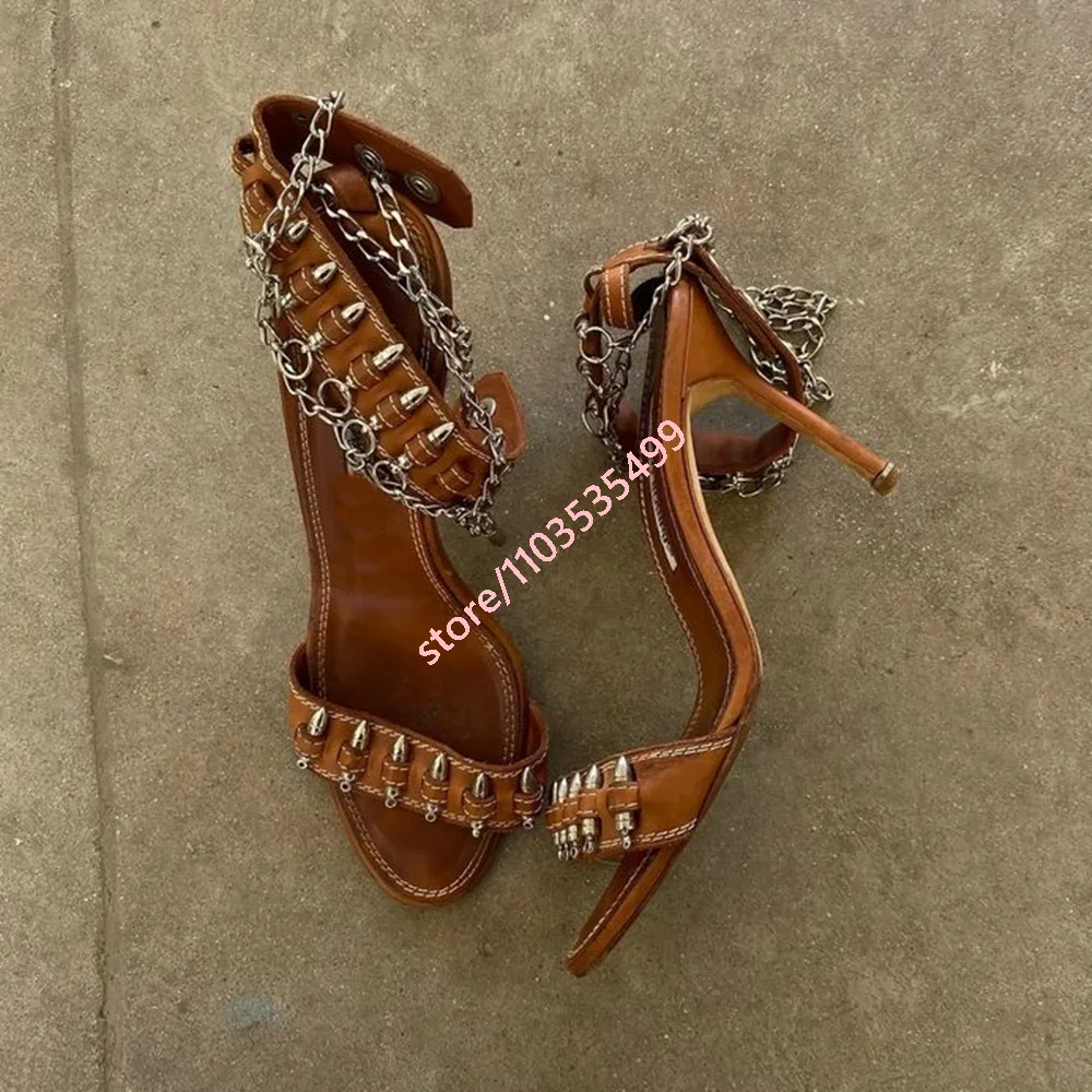 Yeni Podyum Mermi Zincir Roma  - Women'S Fashion For Summer 2025 incelemesi ve fiyatı